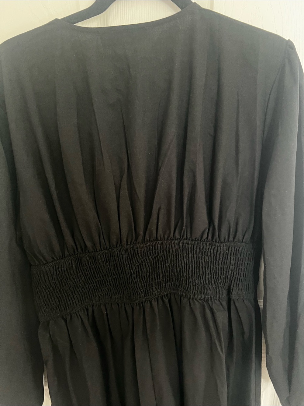 Petal & Pup Black Long Sleeve V-Neck Midi Dress - Picture 11 of 12